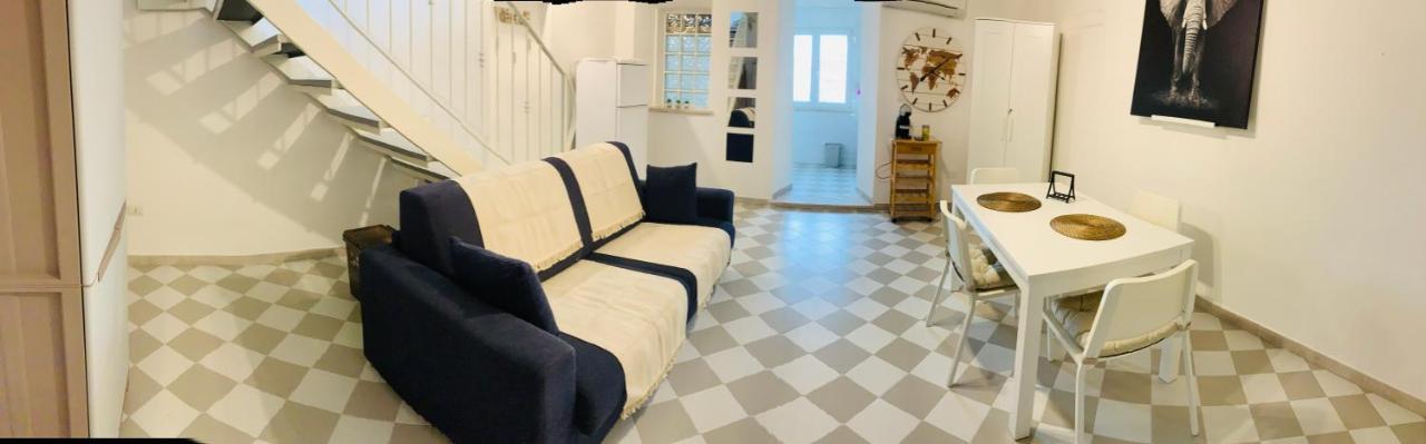 Wonderful Apartment In Old Alghero Exteriör bild